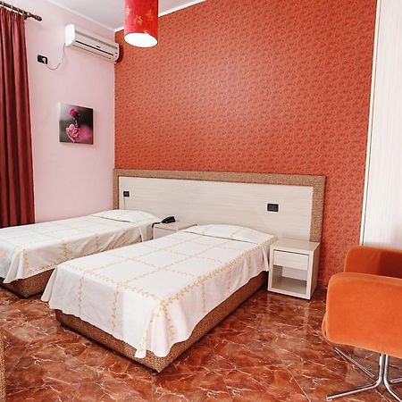 Hotel Serenity Tirana Exteriör bild
