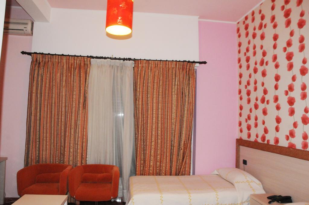 Hotel Serenity Tirana Exteriör bild