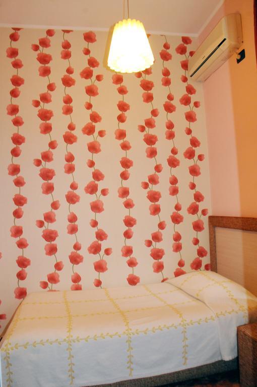 Hotel Serenity Tirana Exteriör bild