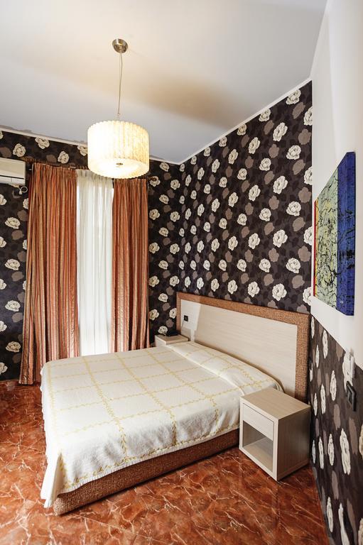 Hotel Serenity Tirana Exteriör bild