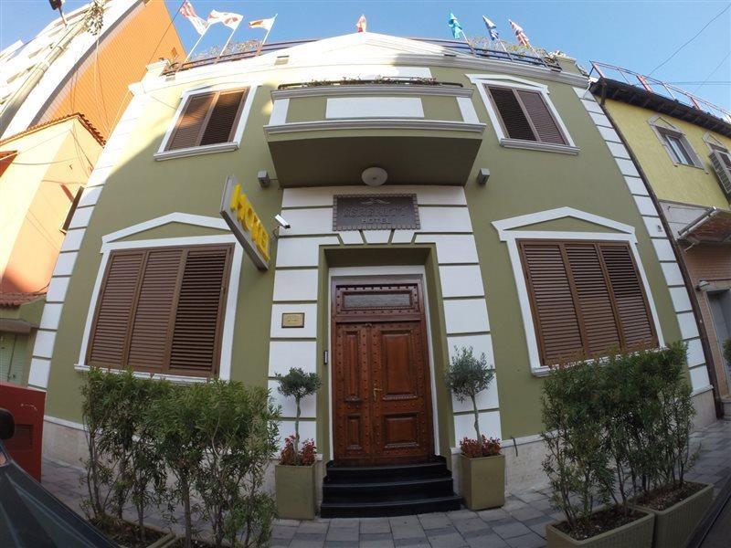 Hotel Serenity Tirana Exteriör bild